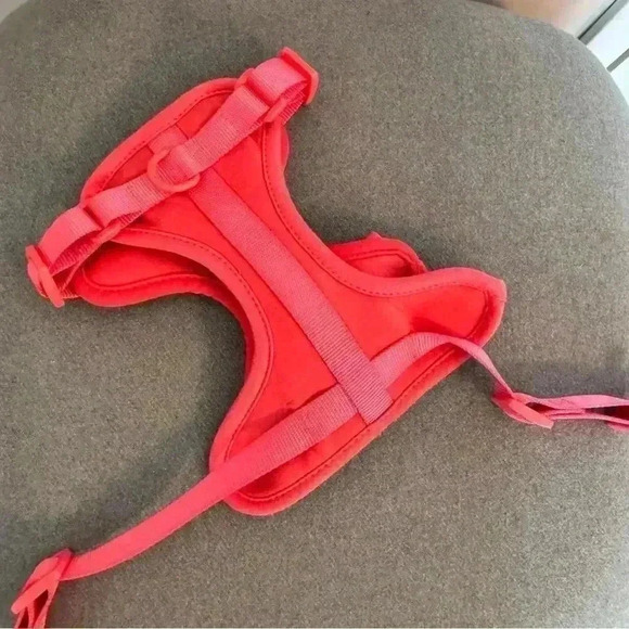 NO PULL ADJUSTABLE DOG HARNESS - CORAL RED - Picture 5 of 6